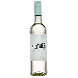 front of Rio Roca Chile Sauvignon Blanc White Wine 75cl bottle